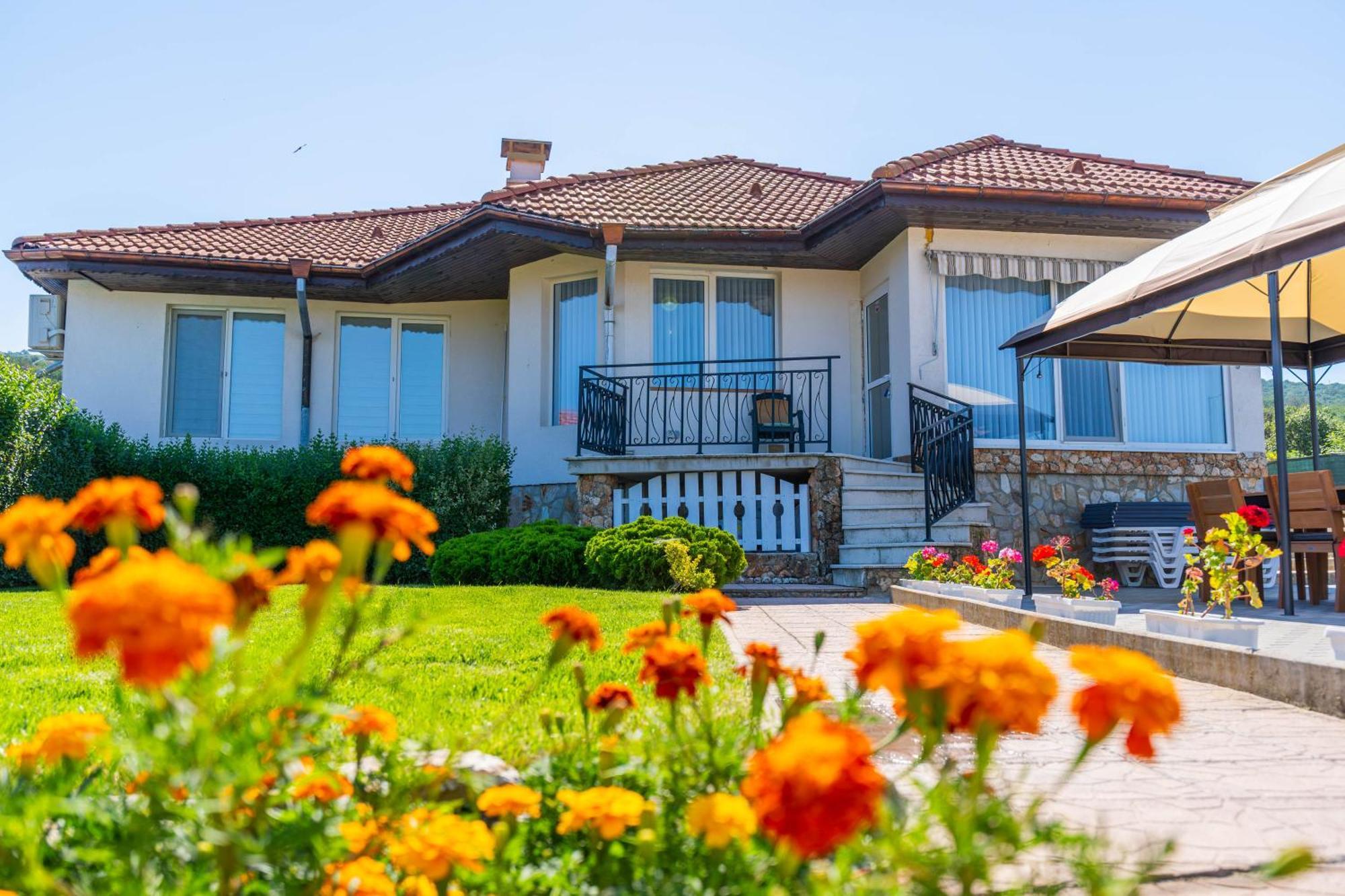 Geranium Holliday Villas Obrochishte Luaran gambar